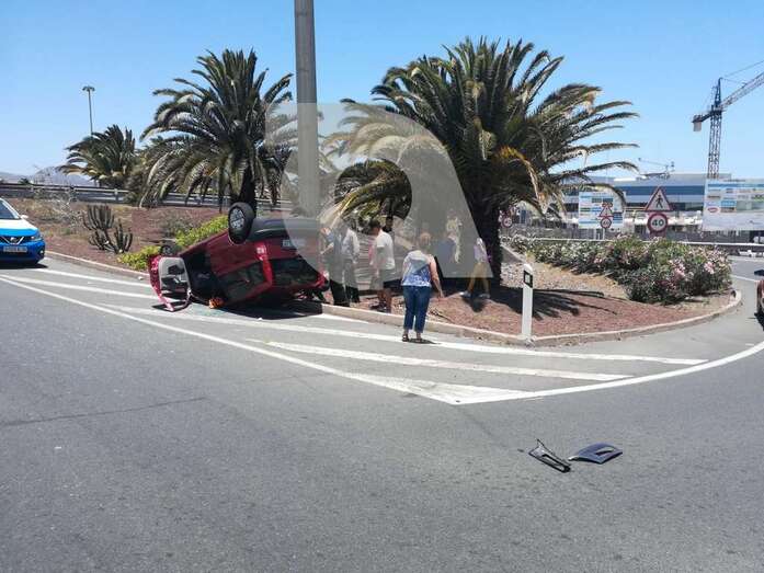 Estado en que quedó el vehículo (Foto TA)